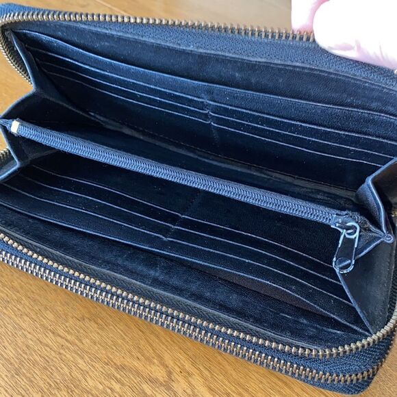 HOBO  International  clutch - Picture 5 of 7